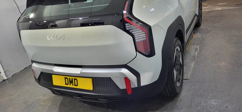 Lithium Silver Metallic with a stunning high gloss finish