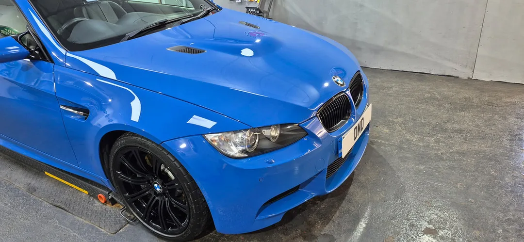 Close-up of ceramic-coated bonnet gloss finish, Paisley detailing