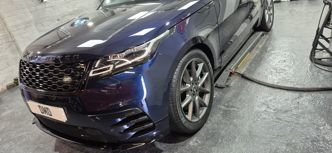 stunning gloss on range rover velar after paint correction in paisley at DMD Car Detailing