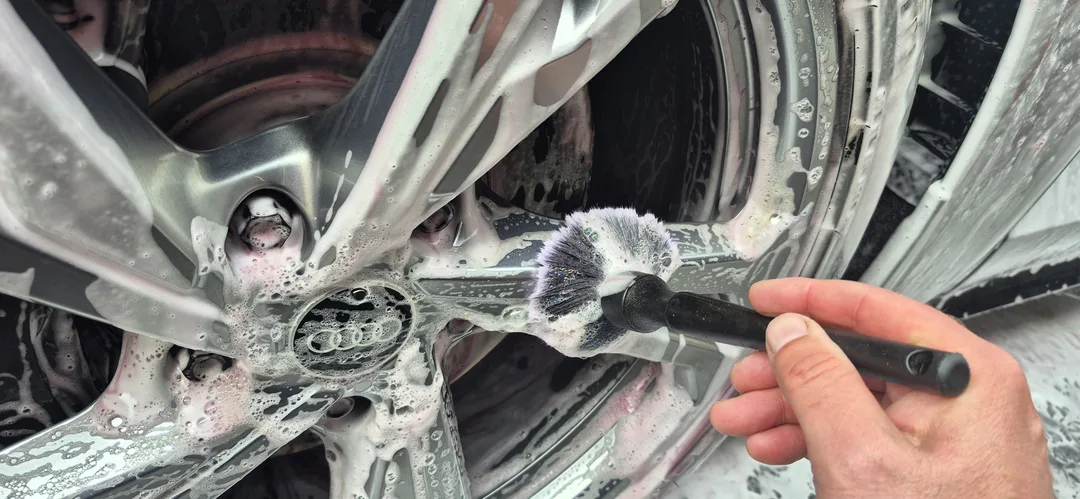 Need car detailing Glasgow? I specialise in paint correction, machine polishing, and ceramic coatings at my Paisley workshop — just a short drive from Glasgow.