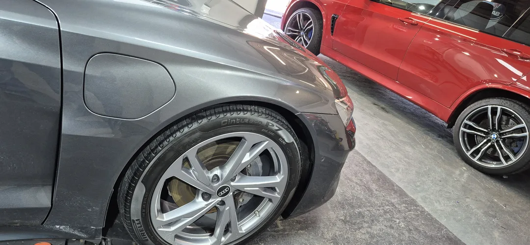 Minor Paint Correction Paisley - Daytona Grey Audi e-tron GT