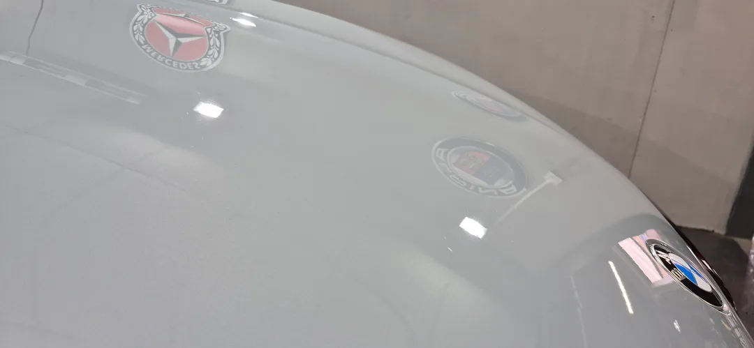 Bonnet panel of BMW X4 after full detail and ceramic coating
