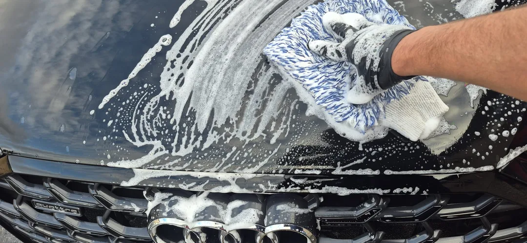 Going though the contact wash on this Audi A8 before two stage paint correction